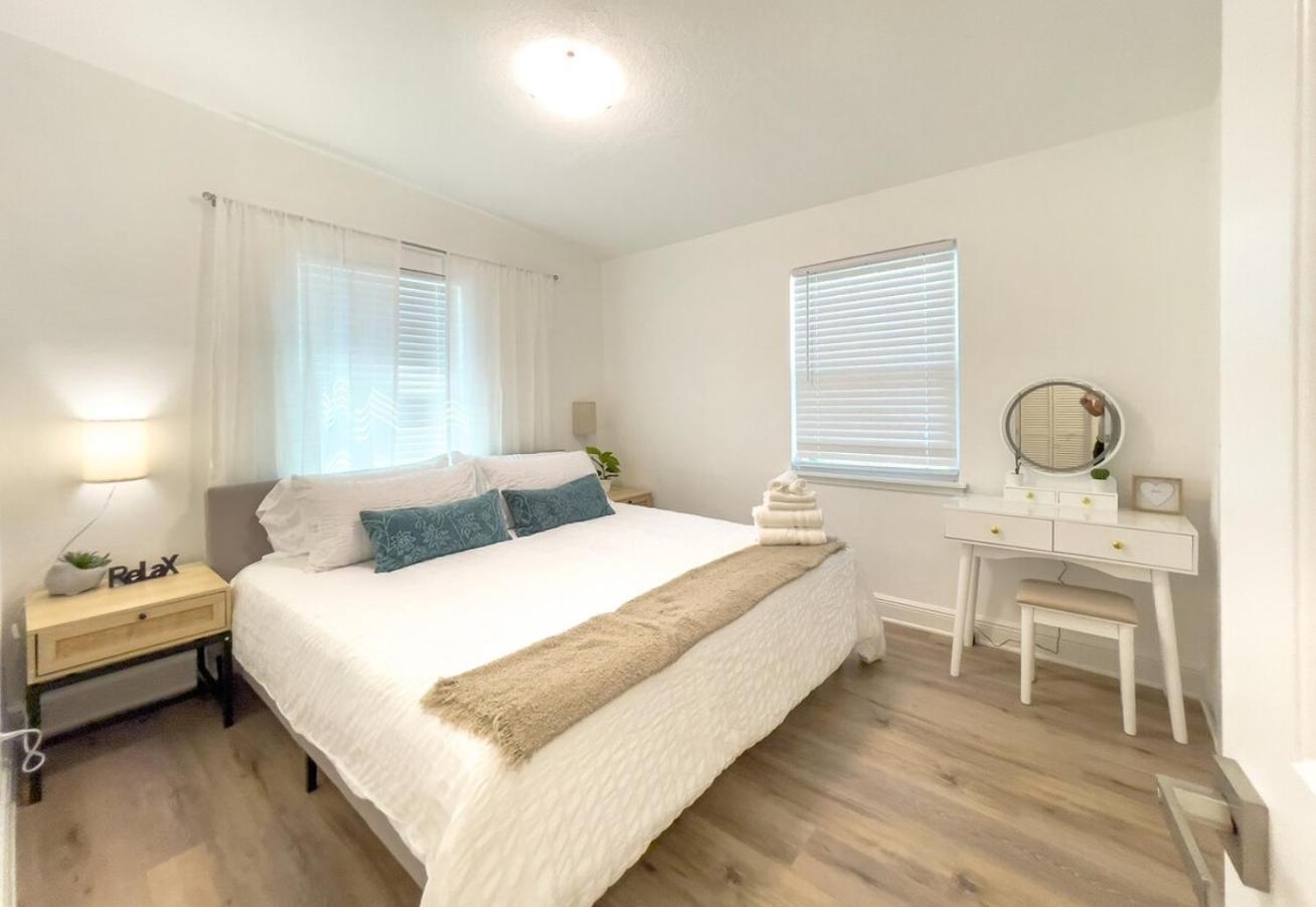 Calming And Renovated Near Dt St Pete Pier 2 King Villa เซนต์ปีเตอร์สเบิร์ก ภายนอก รูปภาพ