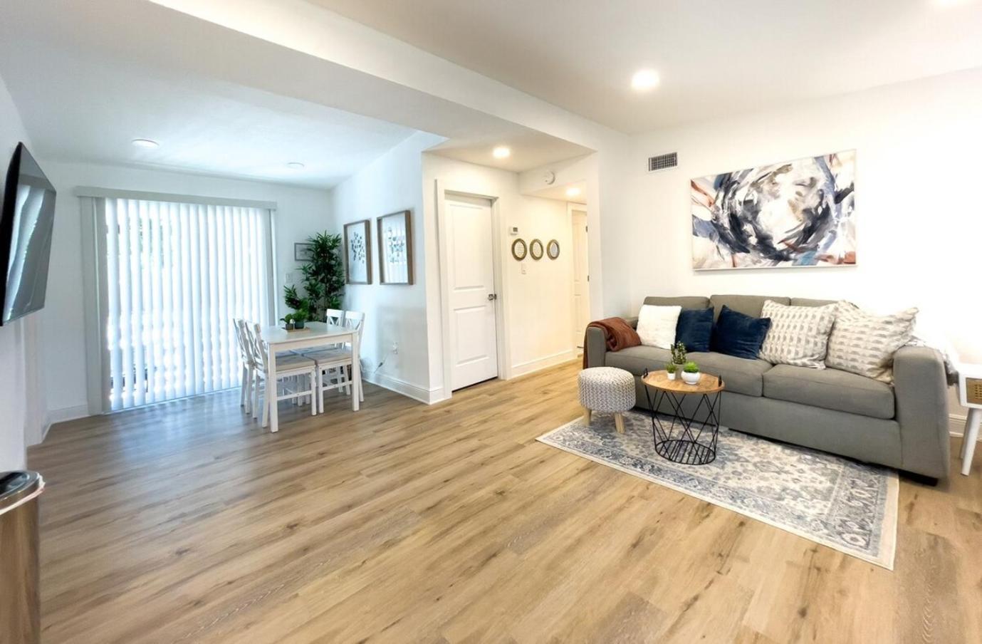 Calming And Renovated Near Dt St Pete Pier 2 King Villa เซนต์ปีเตอร์สเบิร์ก ภายนอก รูปภาพ